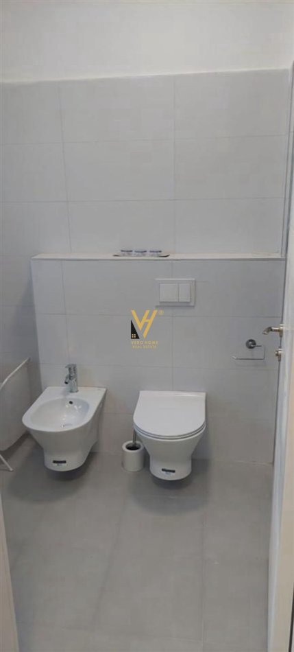 Tirane, jepet me qera apartament 1+1+Ballkon Kati 4, 53 m² 500 € (OXHAKU)
