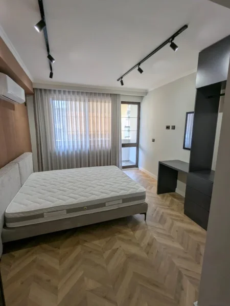 Tirane, shiten dy apartamente 1+1 & studio Kati 5, 107 m² 268.000 € (Rruga Mine Peza)