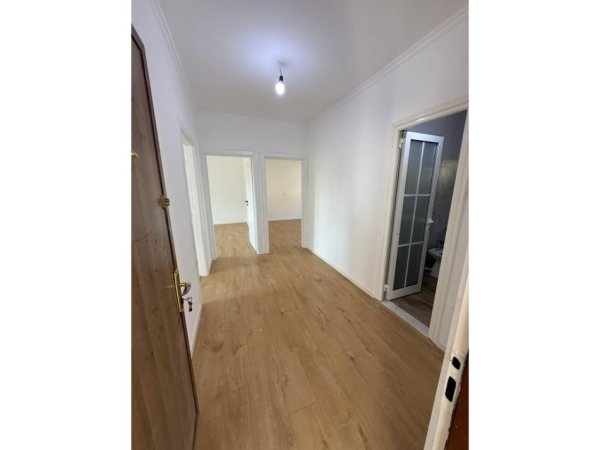 Tirane, shitet apartament 2+1 Kati 2, 72 m² 122.000 € (Ali Demi)