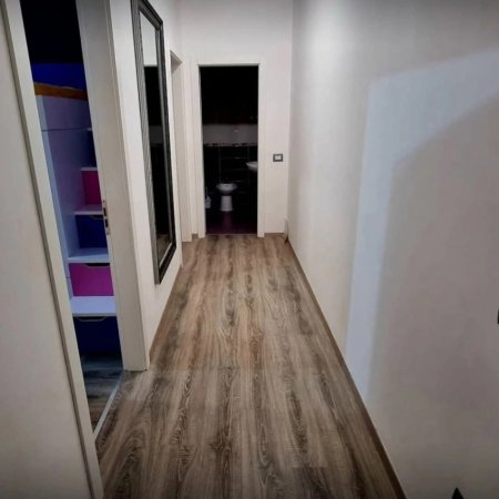 Tirane, jepet me qera apartament 2+1+Ballkon Kati 3, 110 m² 500 € (Astir prane Bar Artisti)