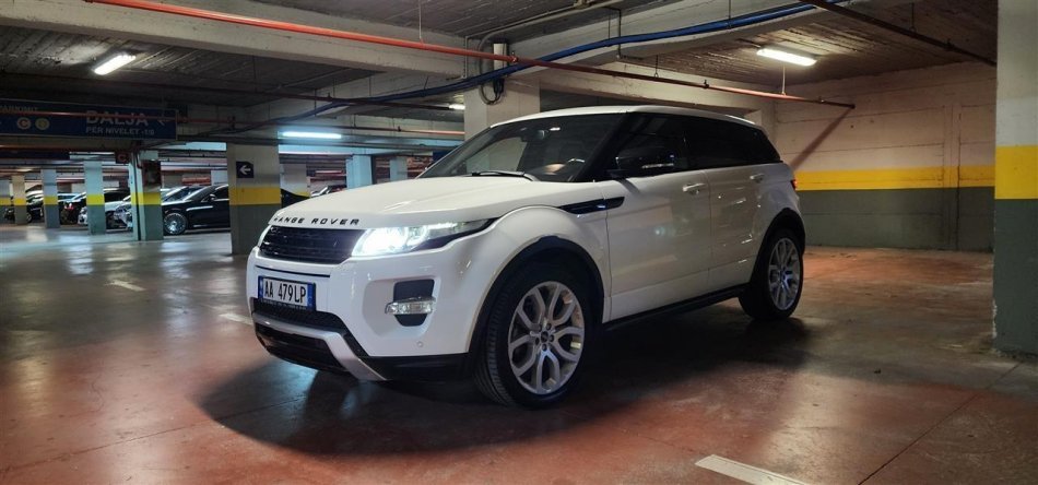 Tirane, shes makine Range Rover Evoque Benzin, e bardhë automatik Klima 180.000 km 12.000 €