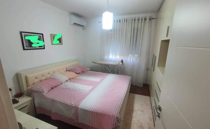 Tirane, jepet me qera apartament 2+1 Kati 2, 56 m² 500 € (OXHAKU)