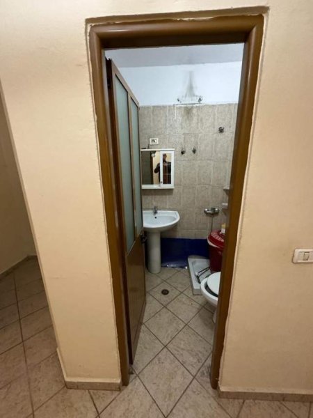 Tirane, shes apartament 2+1 Kati 6, 104 m² 127.000 Euro (Brryl)