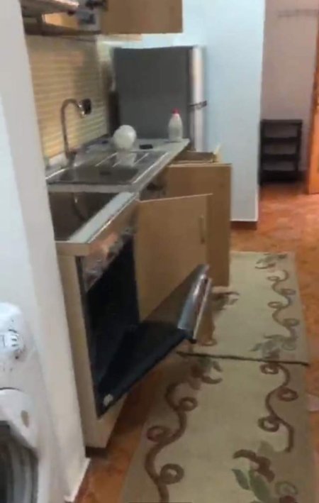 Tirane, jepet me qera apartament 1+1 Kati 1, 60 m² 30.000 Leke (Mbrapa Neranxit)