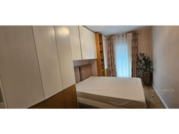 Tirane, jepet me qera apartament 2+1+BLK Kati 5, 110 m² 550 Euro (KOMPLEKSI MAGNET)