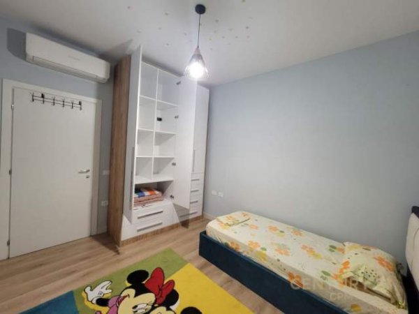 Tirane, jepet me qera apartament 2+1+BLK Kati 6, 90 m² 500 Euro (5 maji)