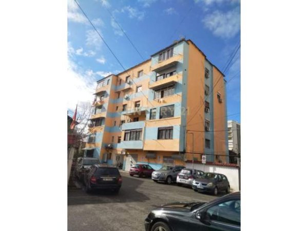 Tirane, shes apartament 2+1 Kati 6, 81 m² 77.000 Euro (thanas ziko)