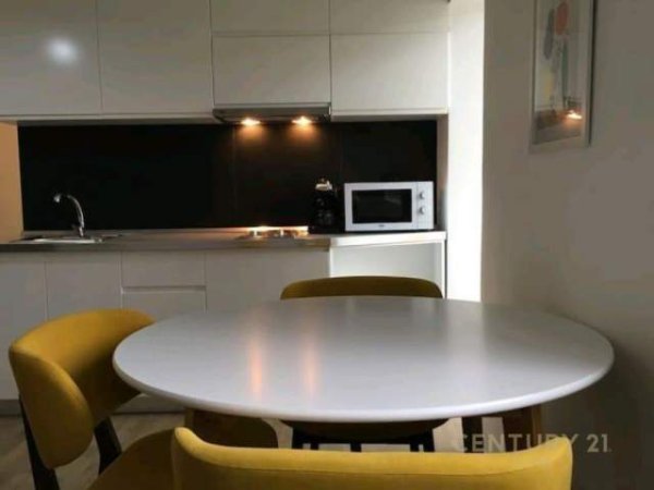 Tirane, jepet me qera apartament 1+1+BLK Kati 2, 50 m² 500 Euro (Rruga e Elbasanit)