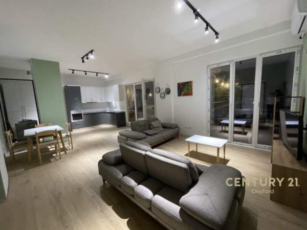 Tirane, jepet me qera apartament 2+1+BLK Kati 9, 184 m² 500 Euro (Yzberisht)