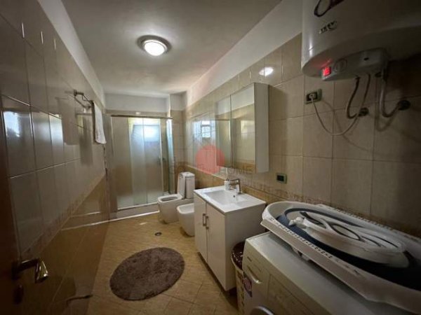 Tirane, shitet apartament 2+1+BLK Kati 3, 100 m² 97.000 Euro (PALLATET MLAJZIANE)