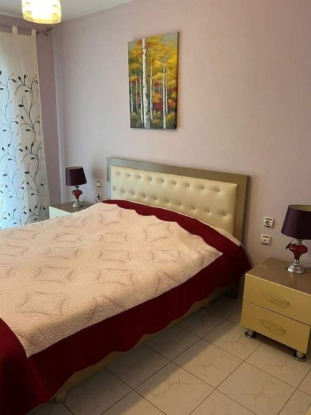Tirane, jepet me qera apartament 1+1 Kati 2, 67 m² 330 Euro (BLLOKU GINTASH)