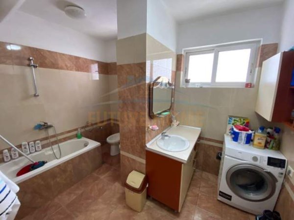Tirane, shitet apartament 2+1+BLK Kati 5, 85 m² 103.000 Euro (Rruga Frosina Plaku)