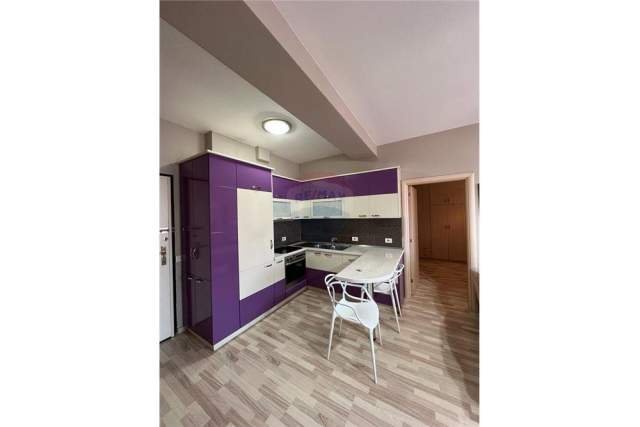 Tirane, jepet me qera apartament 2+1+BLK Kati 3, 81 m² 500 Euro (Siri Kodra)