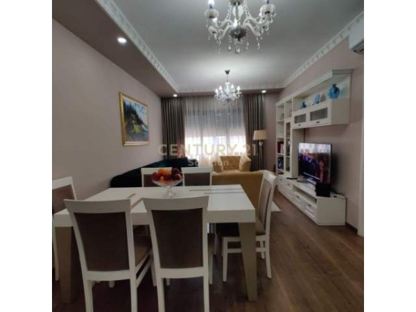Tirane, shitet apartament 3+1+A+BLK Kati 8, 112 m² 130.000 Euro (Prane Viles L, Astir)