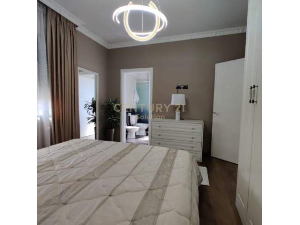 Tirane, shitet apartament 3+1+A+BLK Kati 8, 112 m² 130.000 Euro (Prane Viles L, Astir)