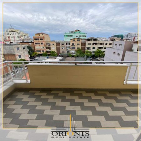 Durres, shitet apartament 2+1+A+BLK Kati 3, 64.000 Euro