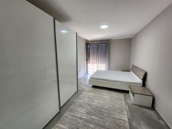 Tirane, jepet me qera apartament 2+1+BLK Kati 5, 106 m² 600 Euro (Don Bosko)