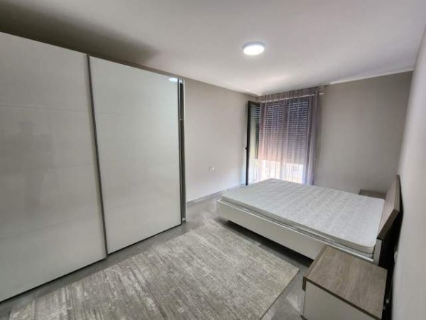 Tirane, jepet me qera apartament 2+1+BLK Kati 5, 106 m² 600 Euro (Don Bosko)