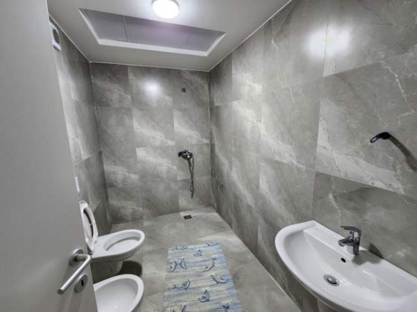 Tirane, jepet me qera apartament 2+1+BLK Kati 5, 106 m² 600 Euro (Don Bosko)