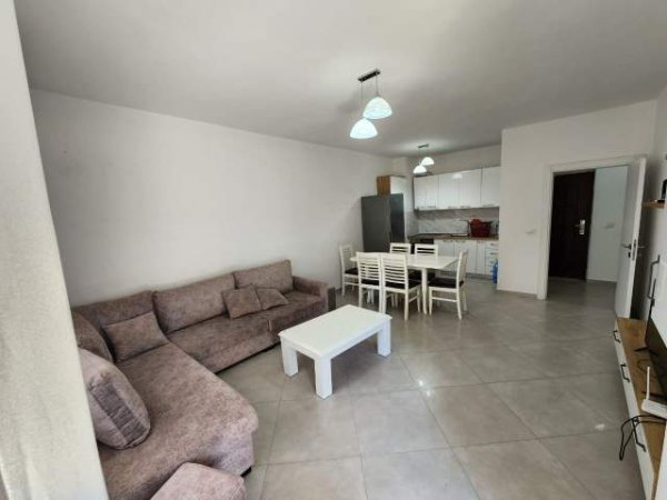 Tirane, jepet me qera apartament 2+1+BLK Kati 4, 105 m² 400 Euro (Astir)