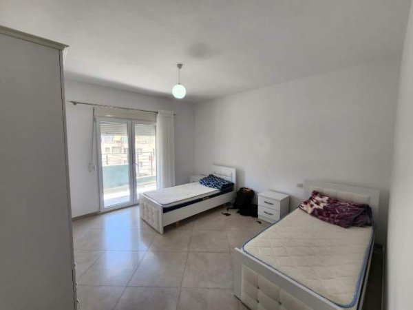 Tirane, jepet me qera apartament 2+1+BLK Kati 4, 105 m² 400 Euro (Astir)