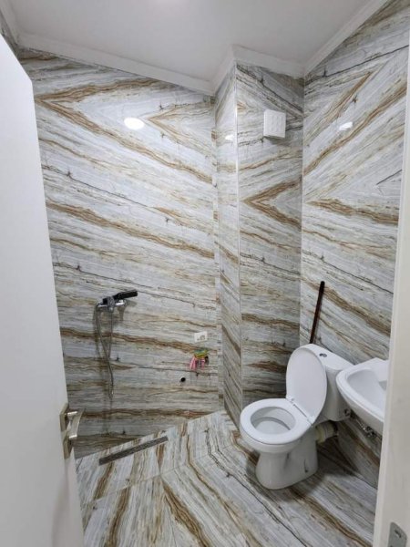 Tirane, jepet me qera apartament 2+1+BLK Kati 4, 105 m² 400 Euro (Astir)