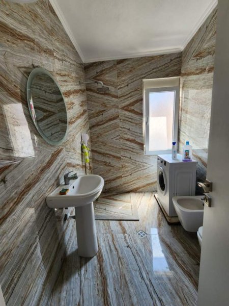 Tirane, jepet me qera apartament 2+1+BLK Kati 4, 105 m² 400 Euro (Astir)