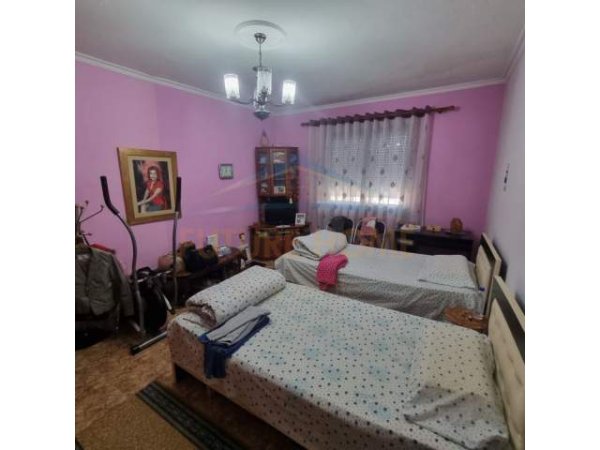 Tirane, shitet apartament 2+1 Kati 6, 72 m² 88.000 Euro (Laprake)