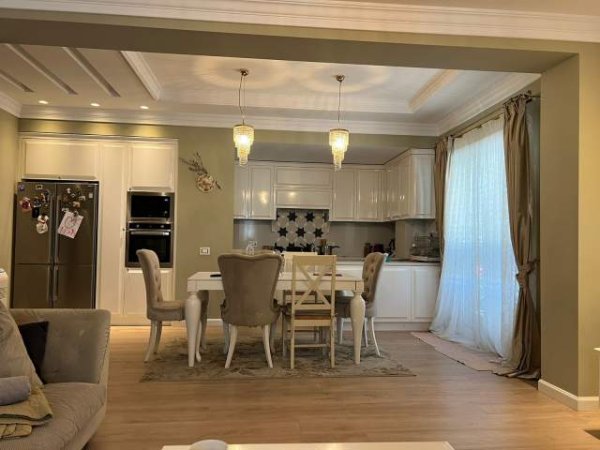 Tirane, shitet apartament 2+1+BLK Kati 5, 133 m² 250.000 Euro (Rruga Mujo Ulqinaku)