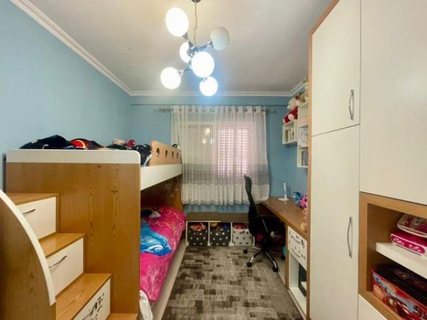 Tirane, shitet apartament 2+1+BLK Kati 2, 97 m² 105.000 Euro (Rruga Zallit, Kodra e Diellit)