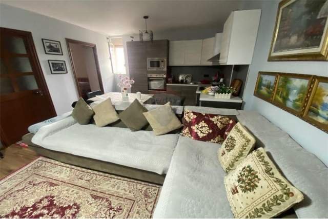 Tirane, shitet apartament 3+1+BLK 85 m² 165.000 Euro (tirana e re)