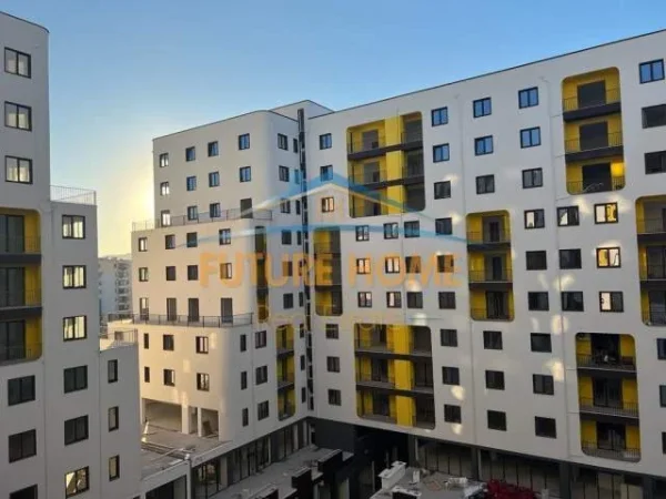 Tirane, shes apartament 2+1+BLK Kati 9 BANIM cmimi  145.000 euro  (BULEVARDI MIGJENI)   PRO51102