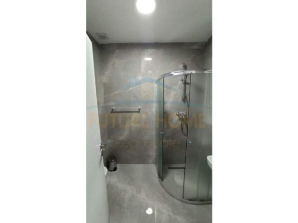 Tirane, jepet me qera apartament 2+1 Kati 7, 94 m² 550 Euro