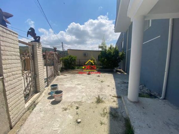 Vlore, shitet Vile 3 Katshe Kati 3, 11.000 m² 600.000 Euro (Lagjia Karabash,Vlore)