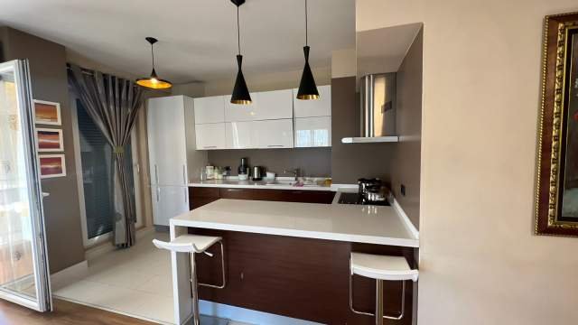 Tirane, shitet apartament 2+1+BLK Kati 4, 117 m² 175.000 Euro (Stacioni Trenit)