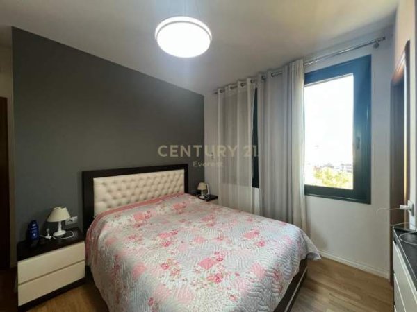 Tirane, shes apartament 2+1 220.000 Euro (21 Dhjetori)
