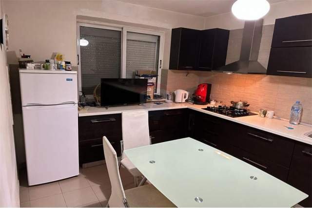 Tirane, shitet apartament 2+1+A+BLK 160 m² 160.000 Euro (beb rexha)