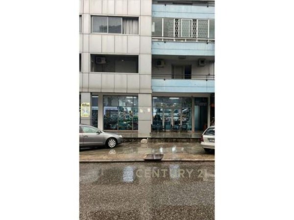 Tirane, jepet me qera apartament Kati 1, 165 m² 800 Euro (Casa Italia)