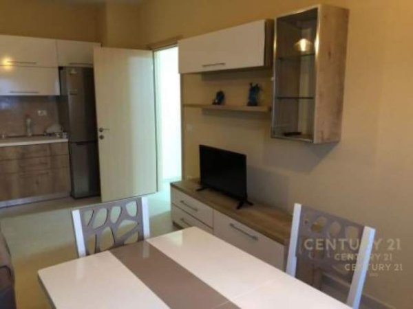 Tirane, jepet me qera apartament Kati 2, 93 m² 350 Euro (Rruga Peti Tirana, Albania)