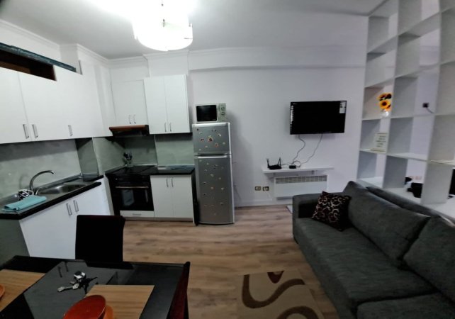Tirane, shitet apartament 1+1 Kati 6, 50 m² 62.000 € (astir)