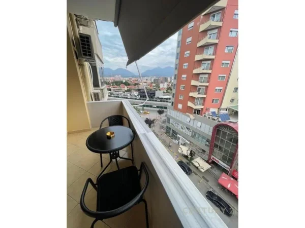 Tirane, jepet me qera apartament 2+1 Kati 7, 110 m² 600 € 