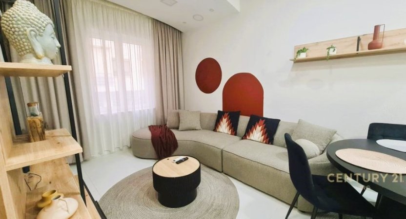 Tirane, jepet me qera apartament 1+1+Aneks Kati 2, 38 m² 650 € 