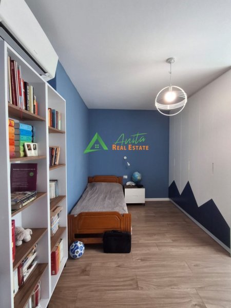 Tirane, jepet me qera apartament 2+1+Ballkon Kati 6, 94 m² 700 € (Kompleksi Fiori Di Bosco)