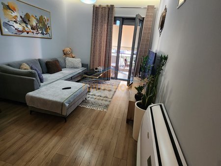 Tirane, shitet apartament 1+1+Ballkon Kati 3, 76 m² 240.000 € (Kompleksi Delijorgji)