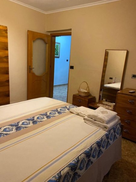 Tirane, jepet me qera apartament 2+1 Kati 3, 90 m² 550 € (EPET ME QERA SUPER APARTAMENT 2+1 PRANË SHKOLLËS SË BALETIT)