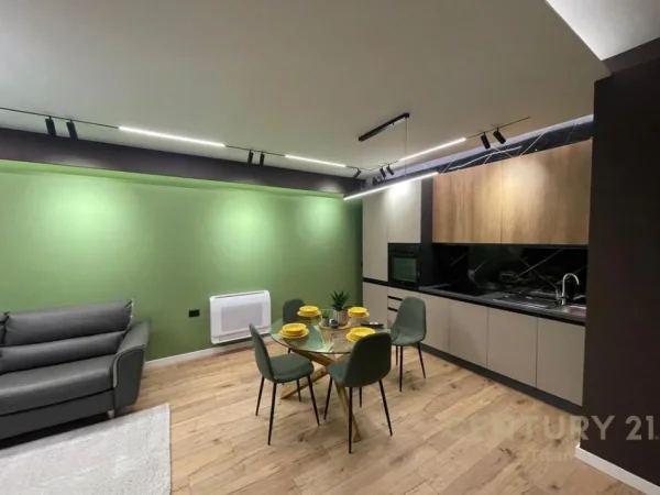 Tirane, jepet me qera apartament 2+1+Ballkon Kati 9, 105 m² 1.400 € 