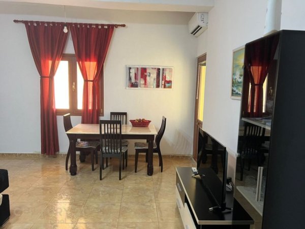 Shqiperi, jepet me qera apartament 2+1 Kati 3, 85 m² 550 € (21 Dhjetorit)