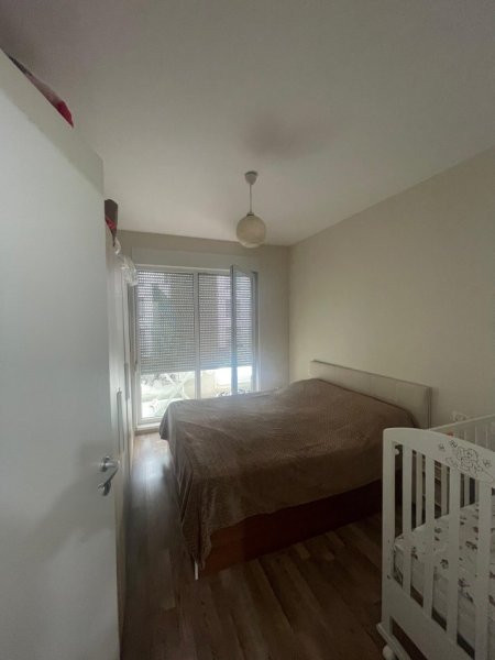 Tirane, shitet apartament 1+1+Ballkon Kati 5, 62 m² 110.000 € (Rruga Siri Kodra)