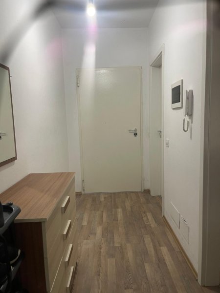 Tirane, shitet apartament 1+1+Ballkon Kati 5, 62 m² 110.000 € (Rruga Siri Kodra)