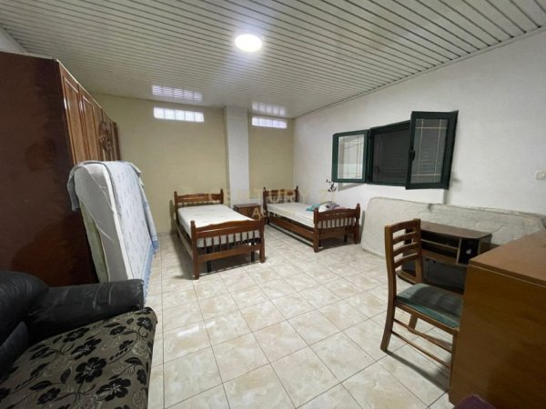 Tirane, jepet me qera apartament 1+1 Kati 1, 50 m² 350 €